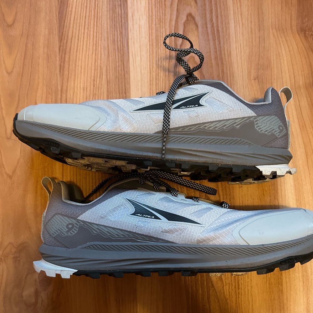 Altra Men's Lone Peak 9 Trail Running Shoes — Size 13 Wide